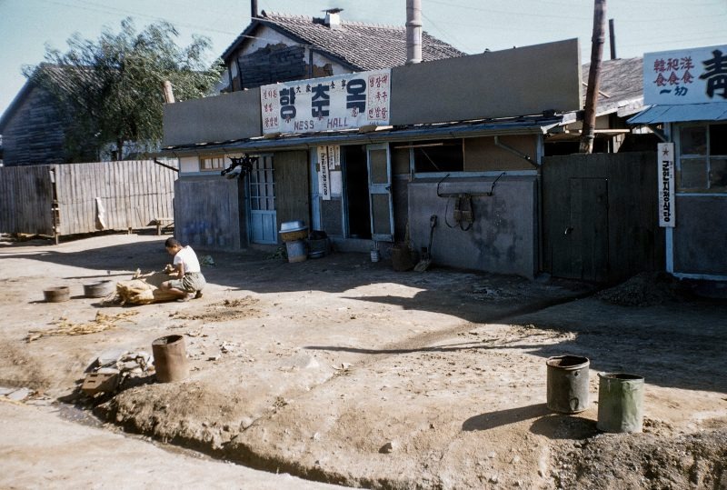 Street scene near Munsan, South Korea                               